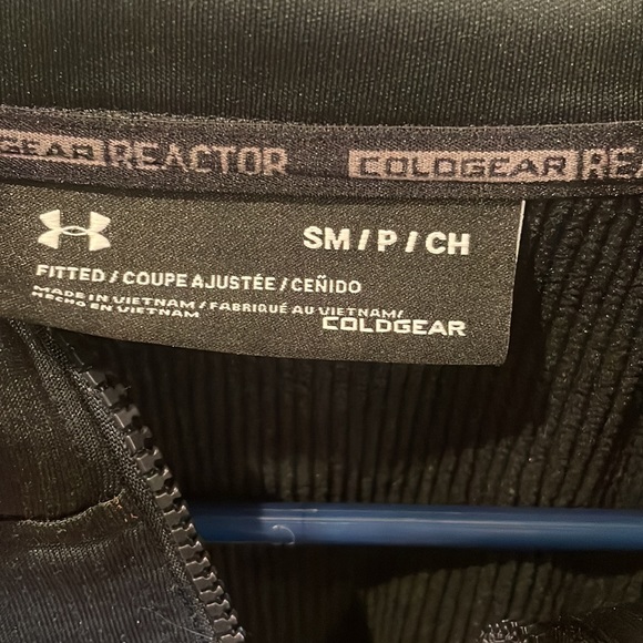 Uber Armour cold gear zip up - Picture 2 of 4